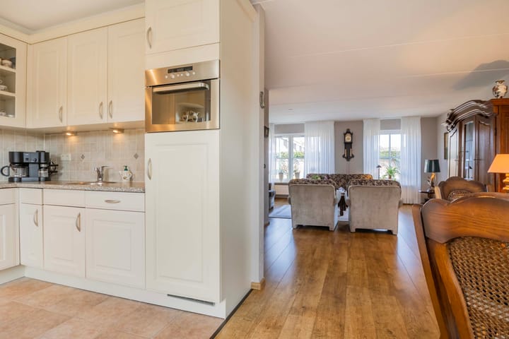 Foto 15 van Coniferenlaan 7