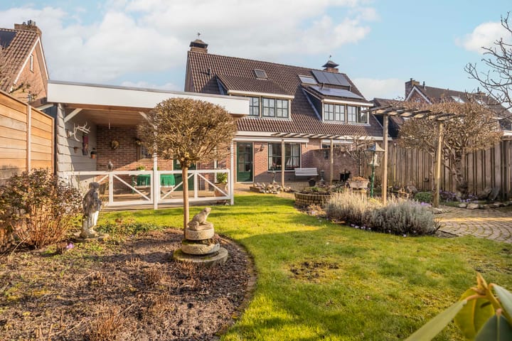 Foto 34 van Coniferenlaan 7