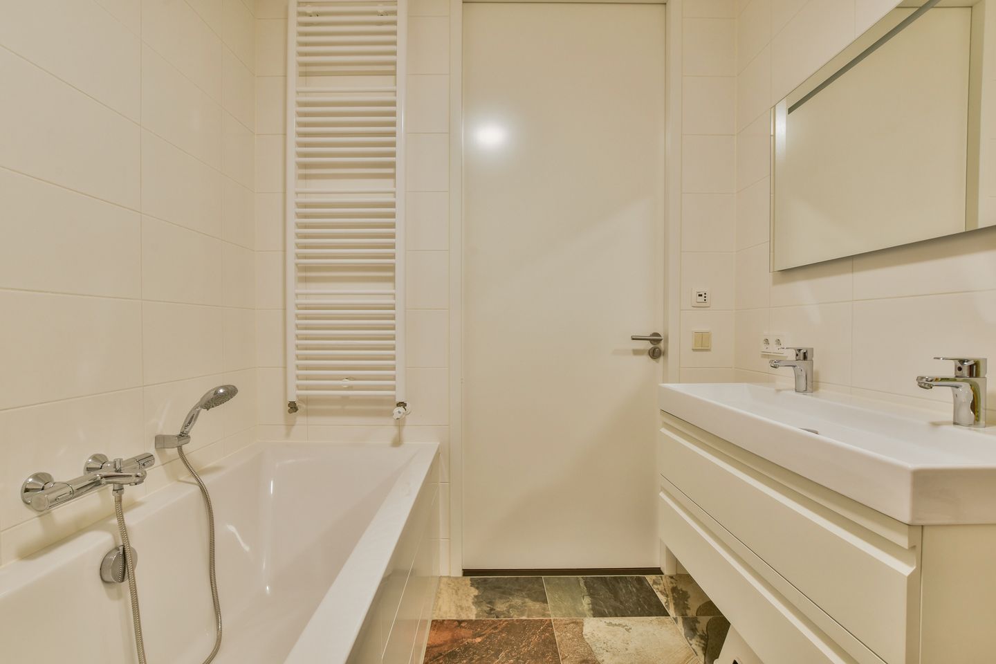 Foto 25 van Violette Corneliushof 11