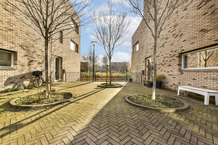 Photo 35 of Violette Corneliushof 11