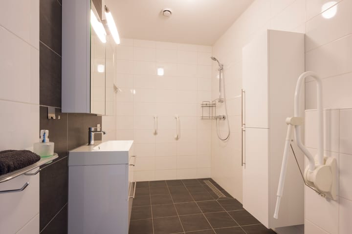 Foto 20 van Monshouwerlaan 43