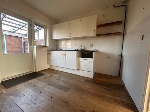 Foto 9 van Oosterweidestraat 136