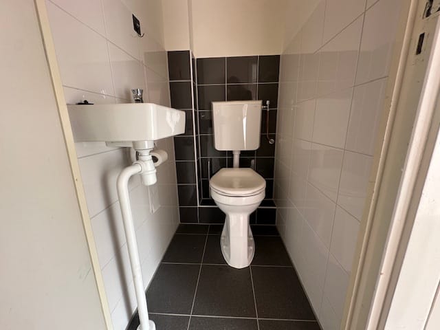 Foto 10 van Oosterweidestraat 136