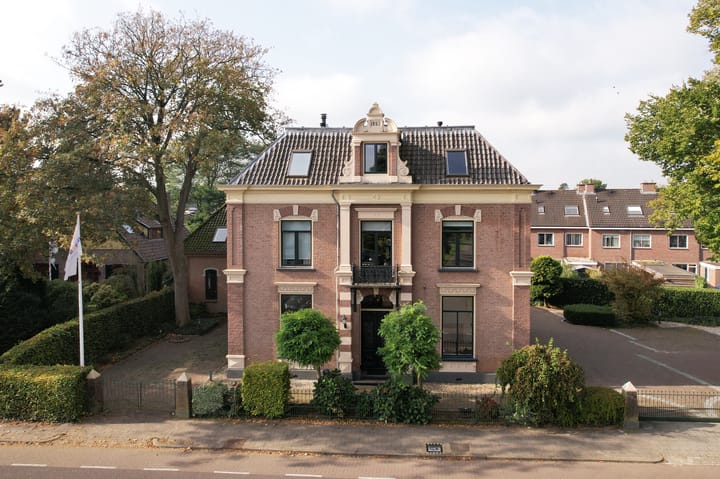 Dorpsstraat 32