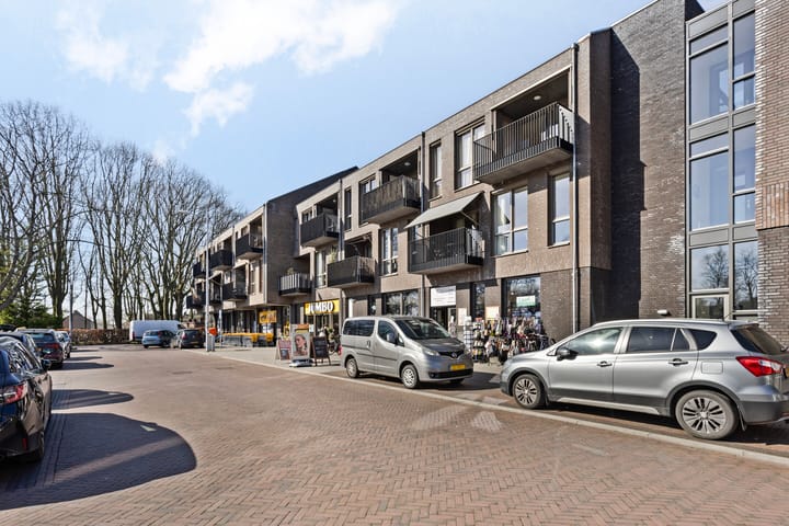 Photo 38 of Parkstraat 24