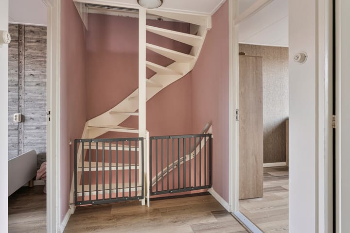 Foto 21 van Molukkenstraat 18