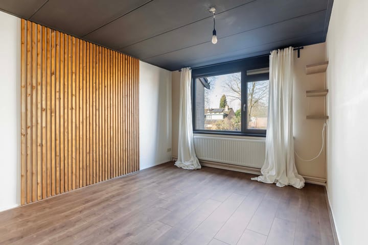 Foto 12 van Schrijnwerkershorst 703