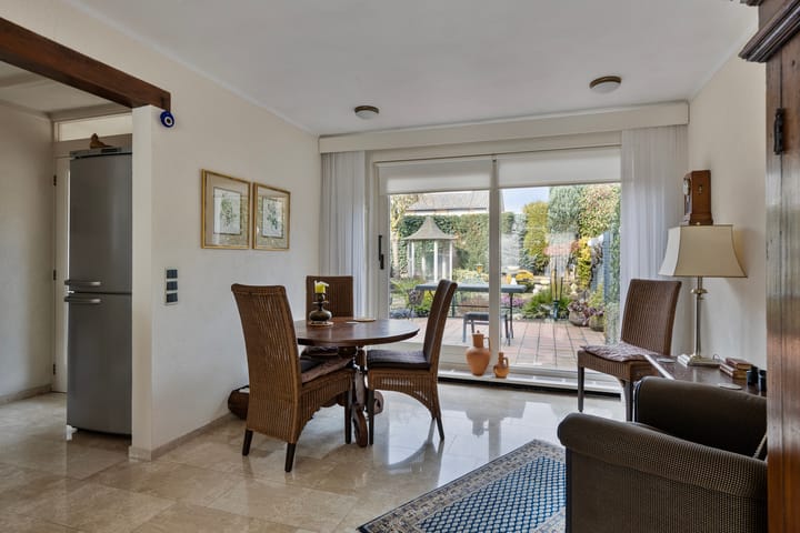 Foto 10 van Pastoor van Rielstraat 10