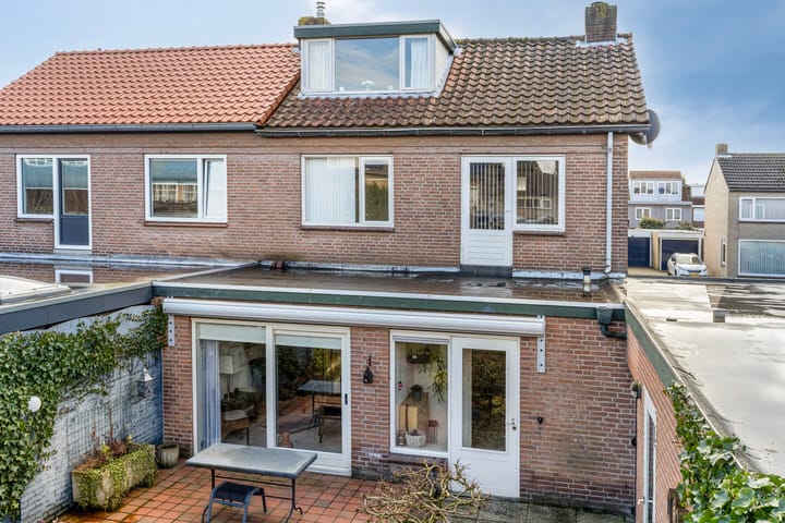 Foto 31 van Pastoor van Rielstraat 10