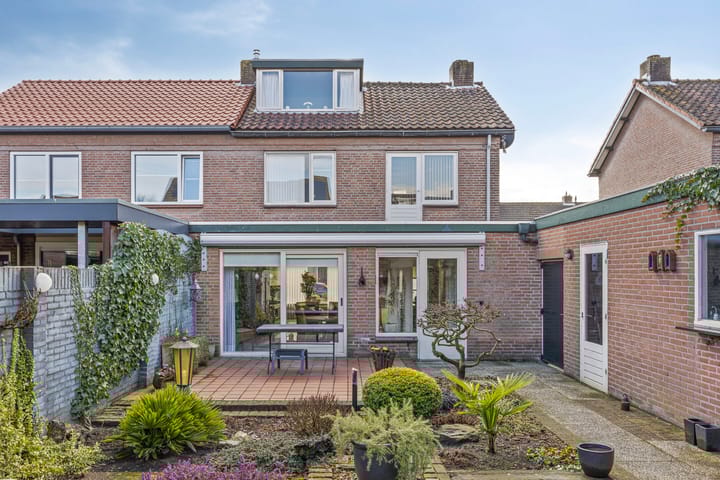 Foto 29 van Pastoor van Rielstraat 10