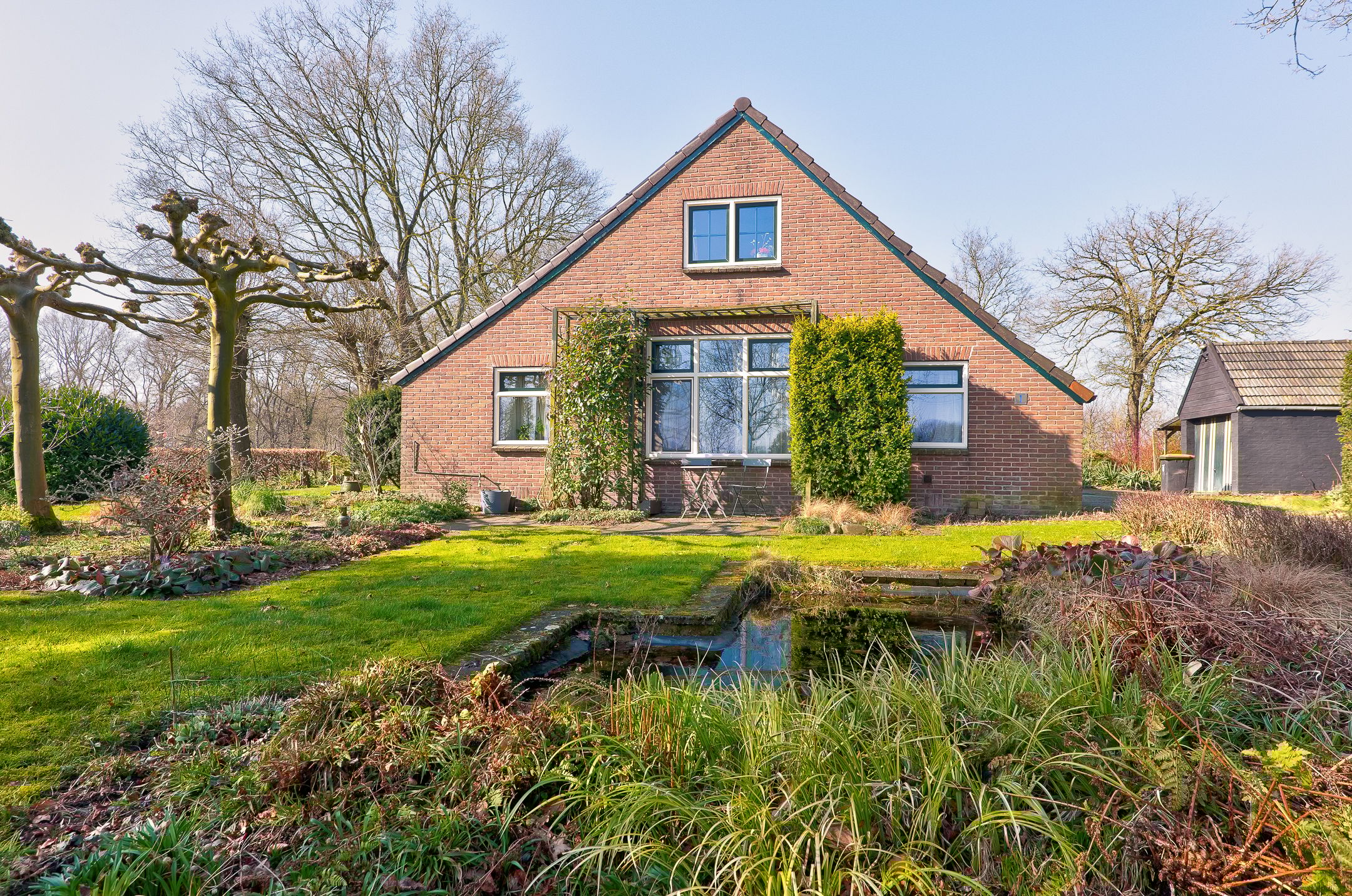 Photo 3 of Looveen 1