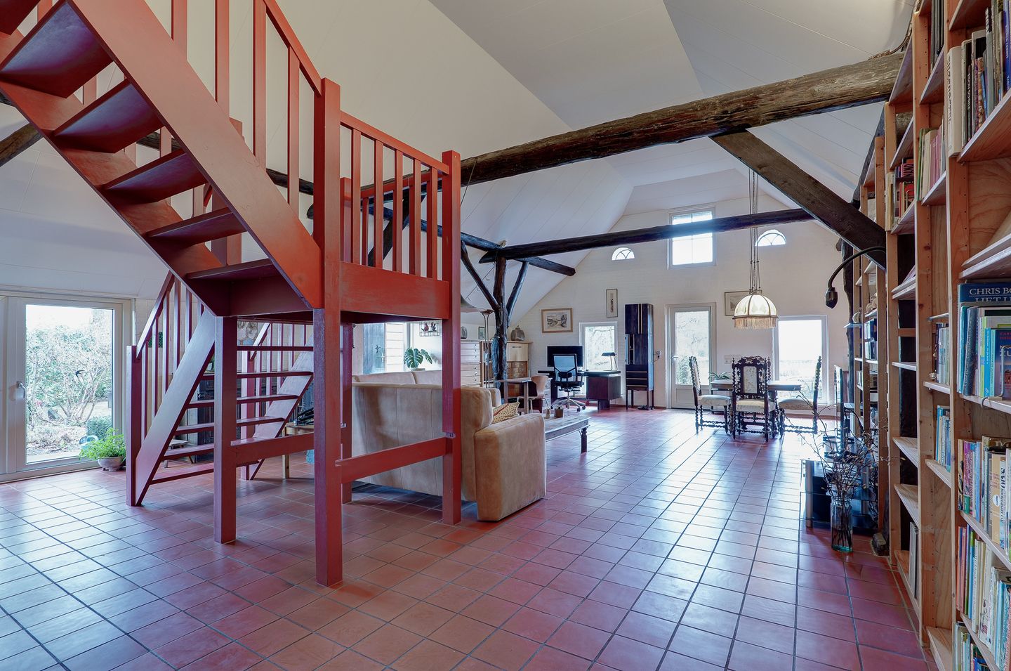 Photo 4 of Looveen 1