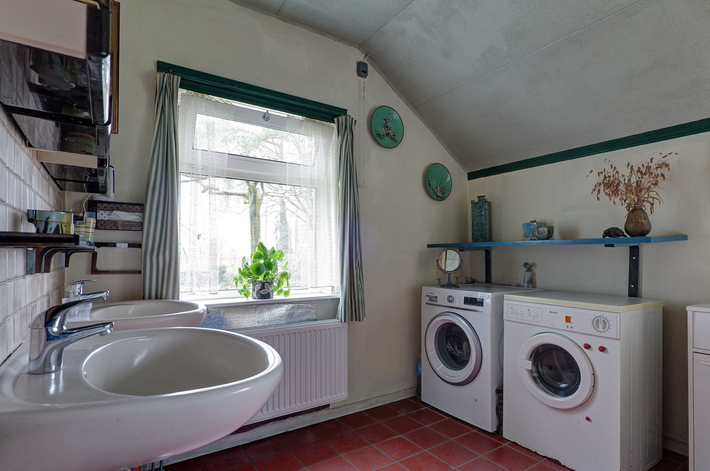 Photo 20 of Looveen 1