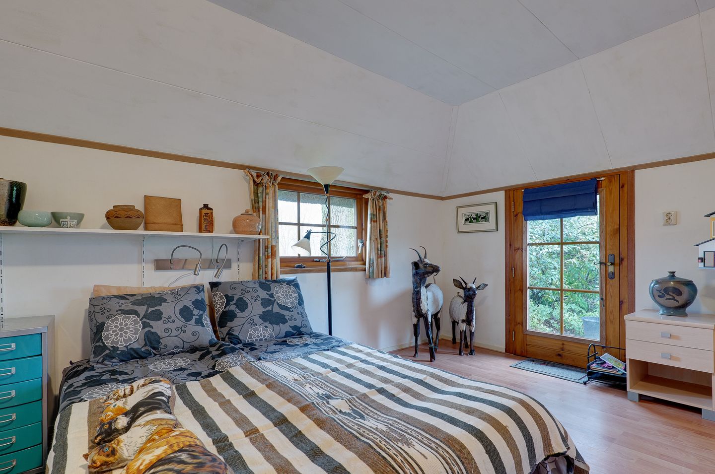 Photo 35 of Looveen 1