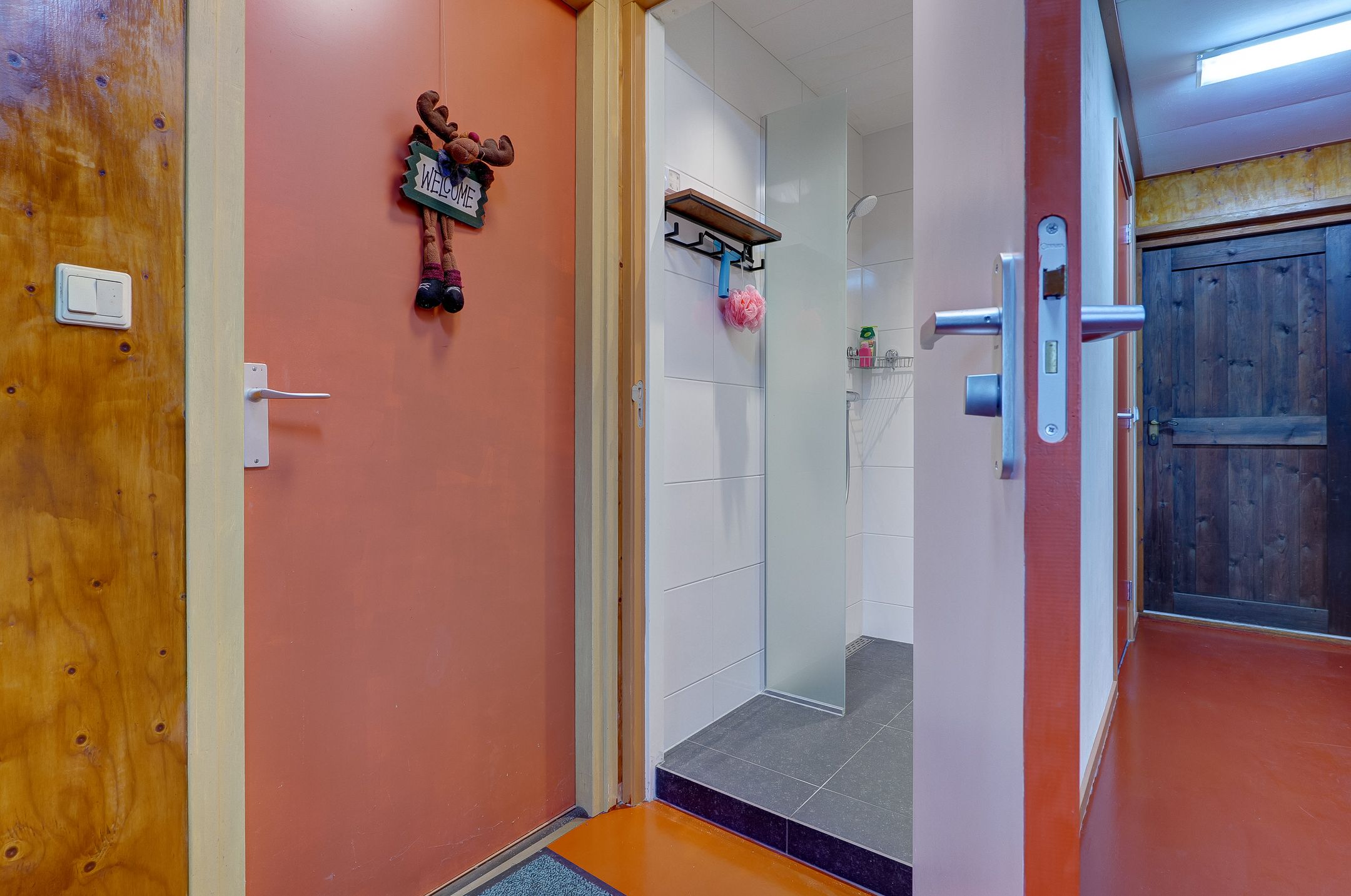 Photo 36 of Looveen 1