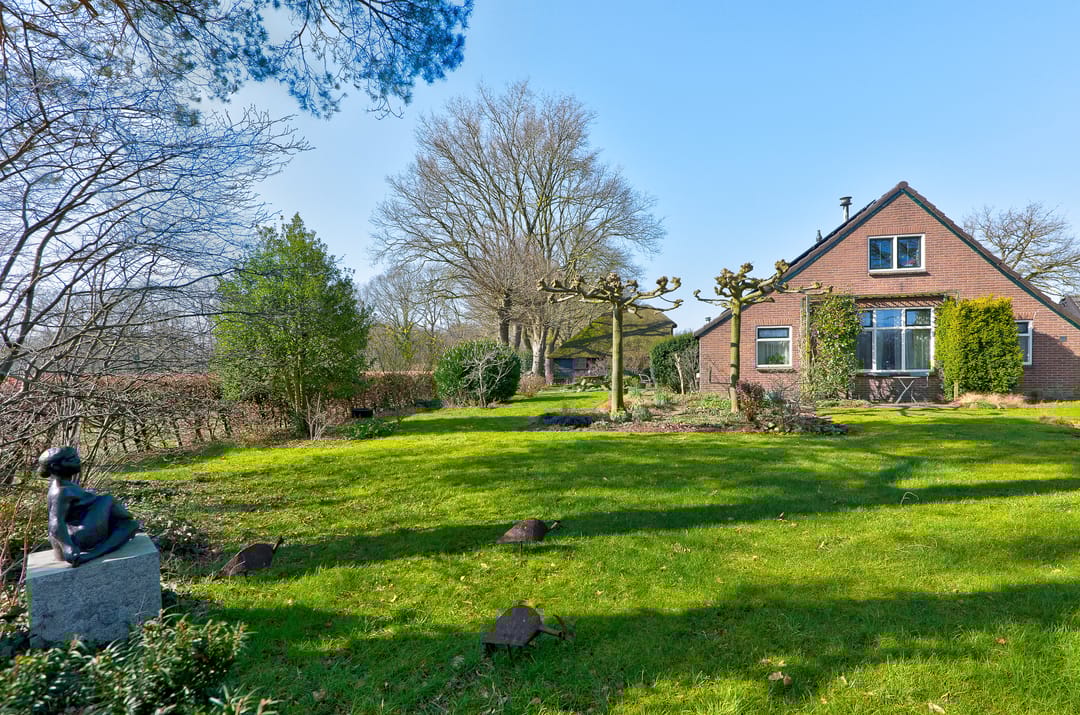 Photo 46 of Looveen 1