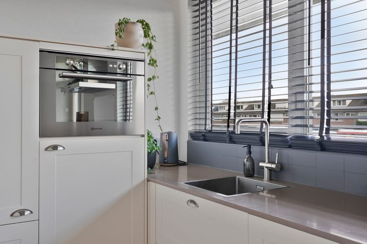 Foto 15 van Hobokenstraat 183