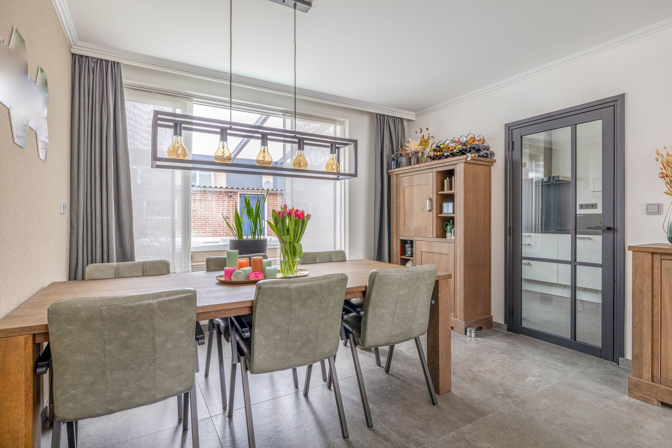 Foto 9 van Van Oost-Frieslandstraat 90