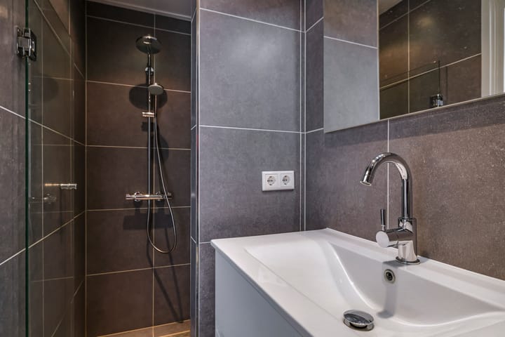 Foto 3 van van Homoetstraat 1