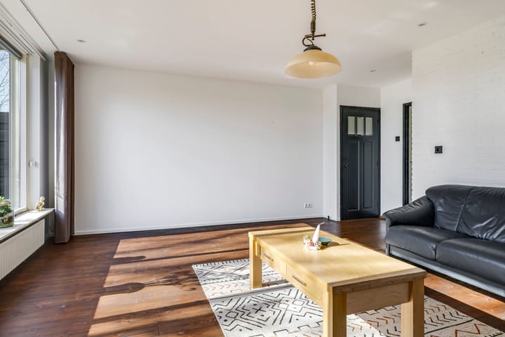 Foto 14 van van Homoetstraat 1