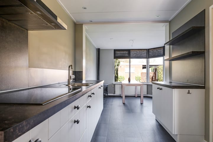 Foto 18 van van Homoetstraat 1