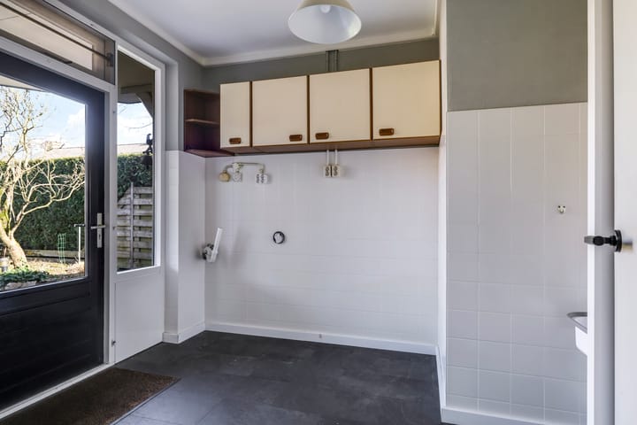 Foto 24 van van Homoetstraat 1