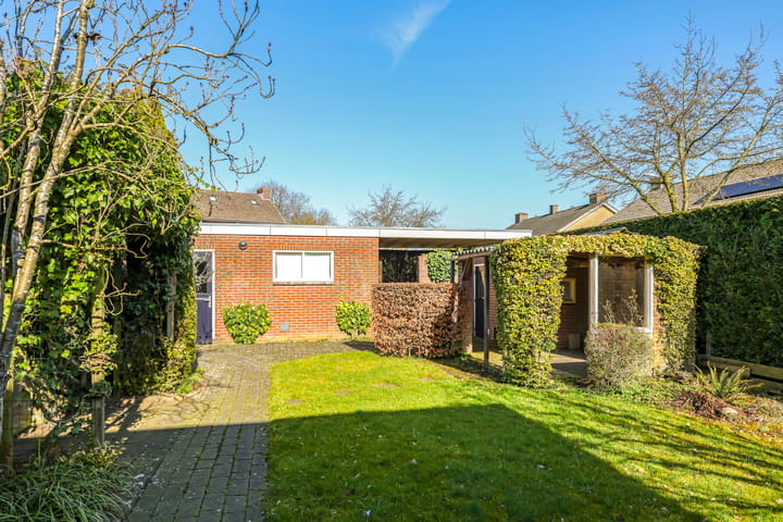 Foto 43 van van Homoetstraat 1