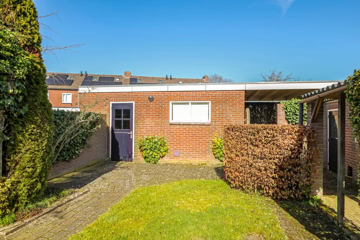 Foto 44 van van Homoetstraat 1