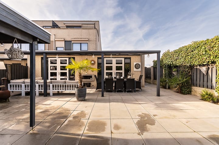 Foto 2 van Basalt 13