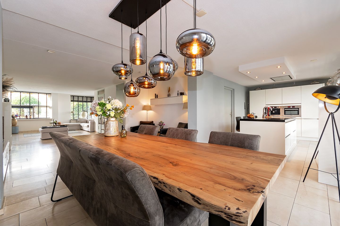 Foto 10 van Basalt 13