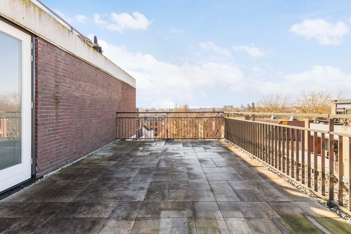 Foto 10 van Helfrichstraat 27