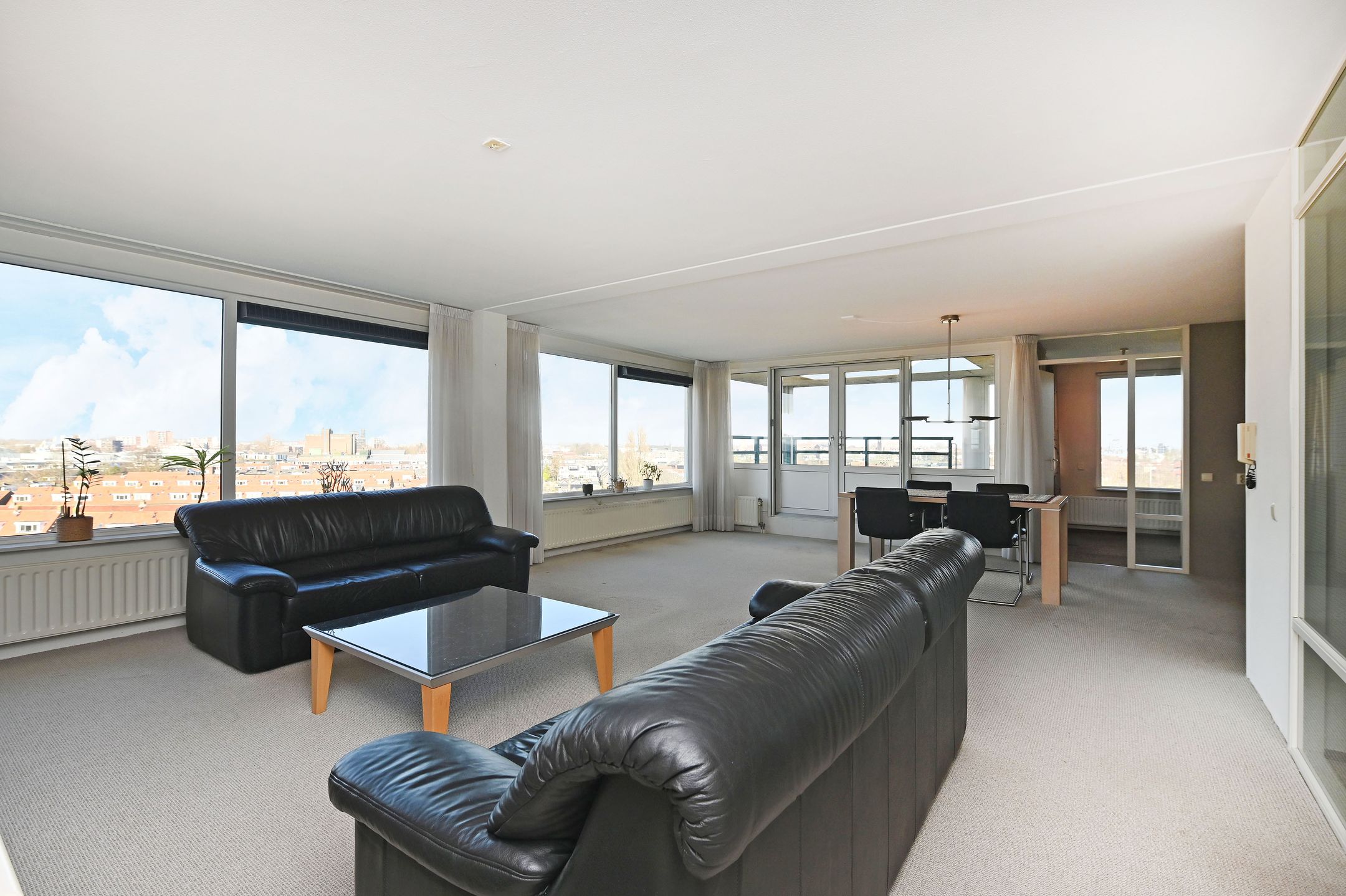 Foto 3 van Julianahof 372