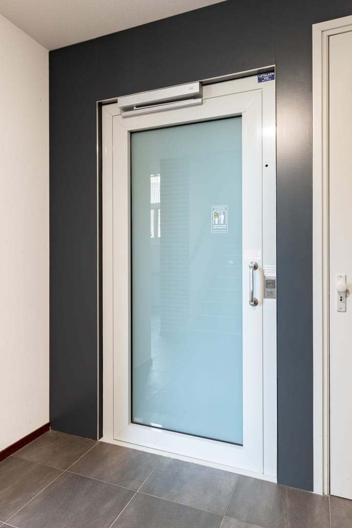 Foto 11 van Jan van der Heydenstraat 75