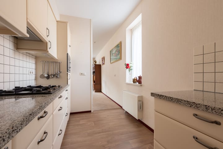 Foto 28 van Jan van der Heydenstraat 75