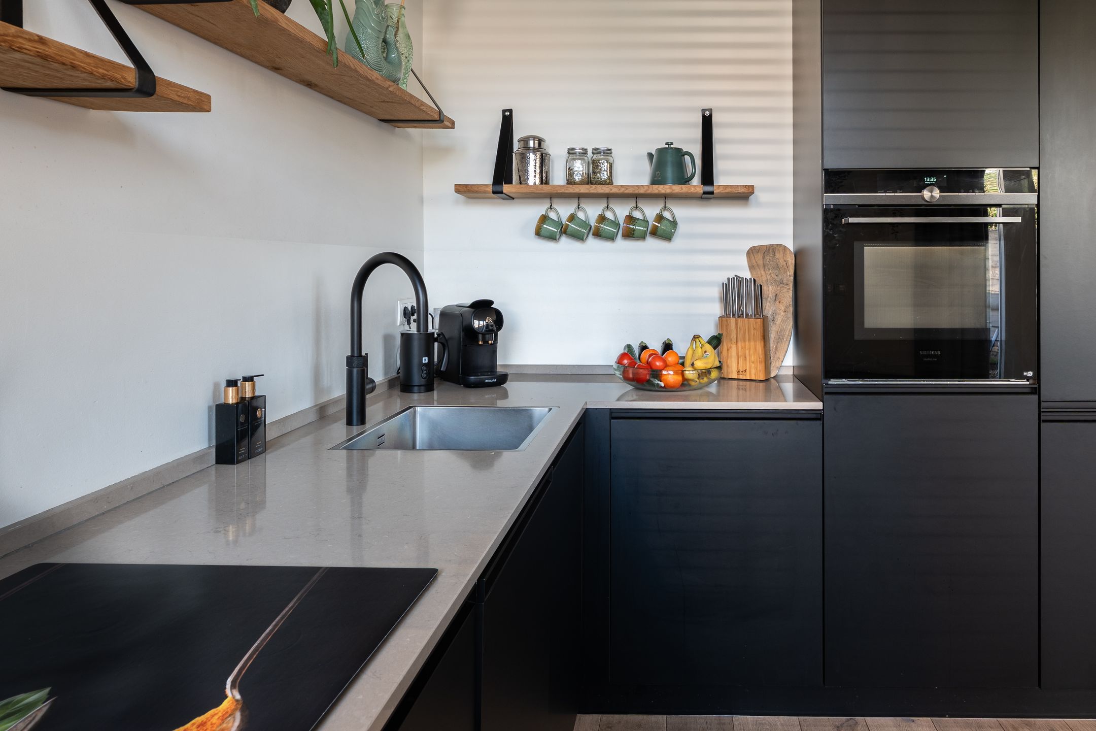 Foto 12 van Anna Paulownalaan 11