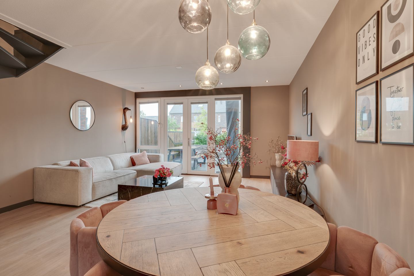 Foto 4 van Purperreiger 25