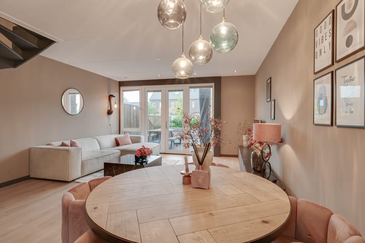 Foto 4 van Purperreiger 25