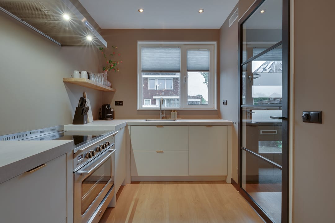 Foto 11 van Purperreiger 25