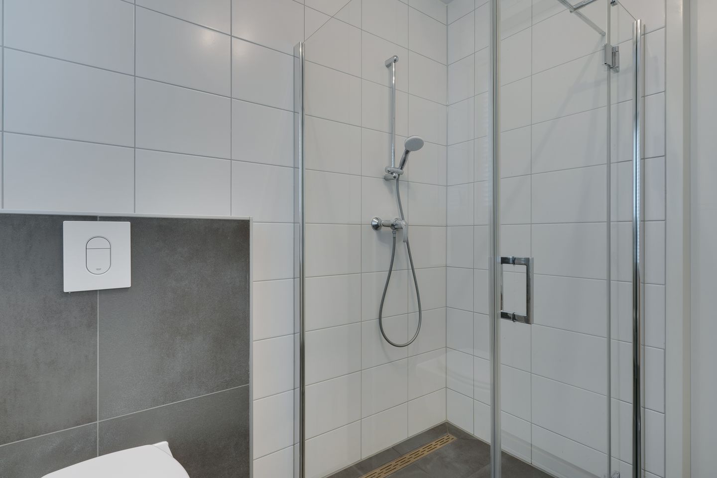 Foto 14 van Purperreiger 25