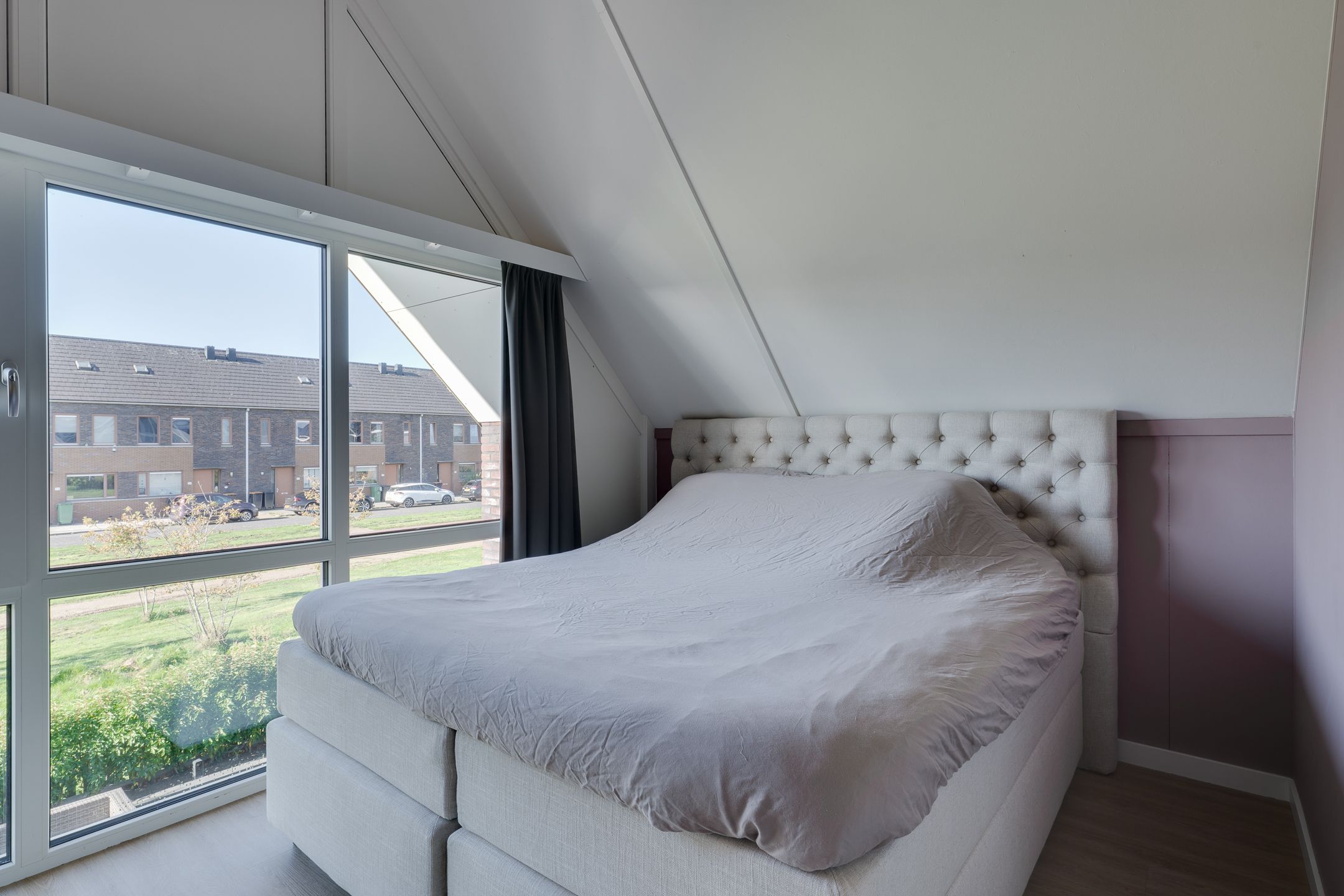 Foto 21 van Purperreiger 25