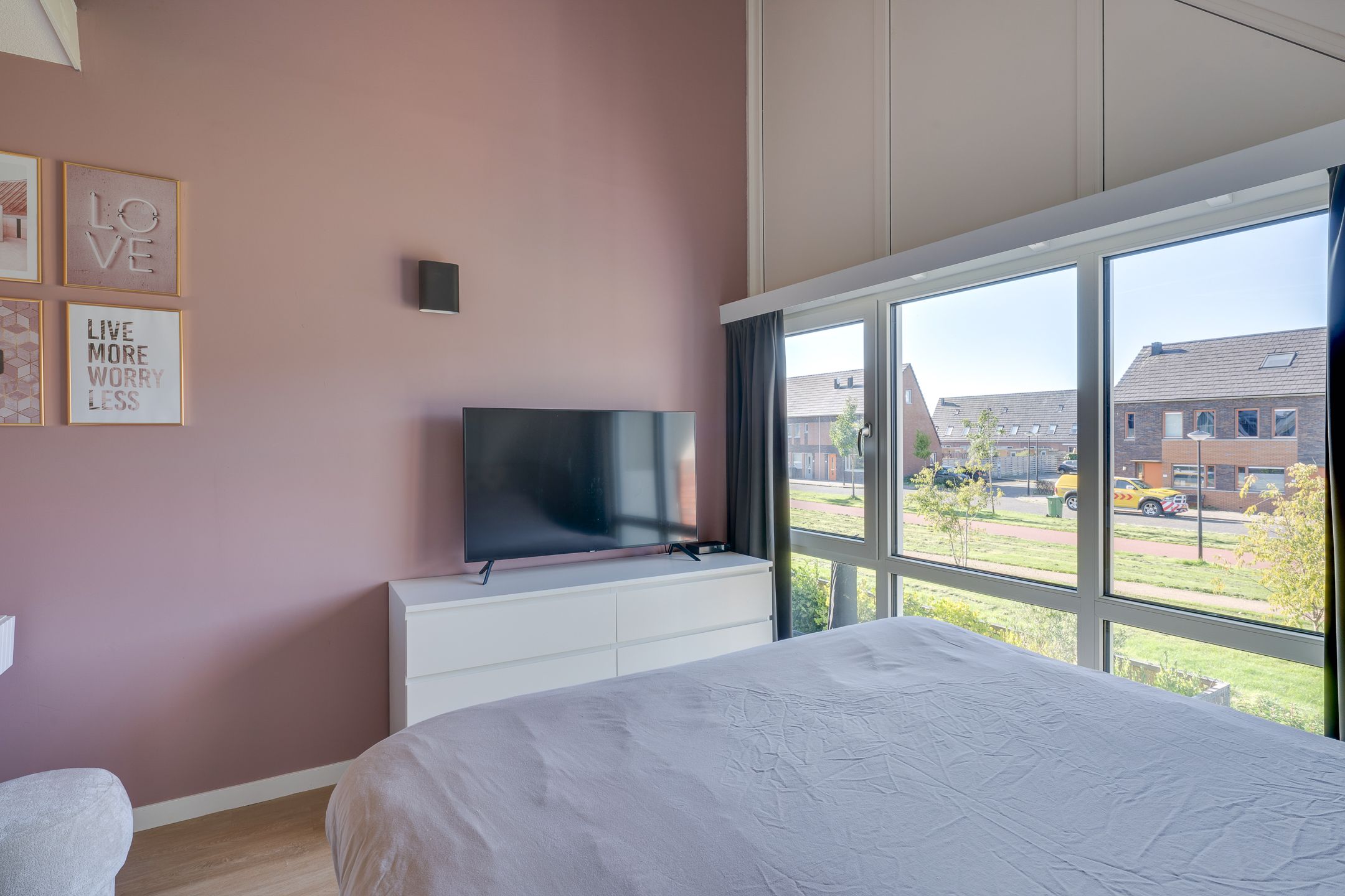 Foto 24 van Purperreiger 25