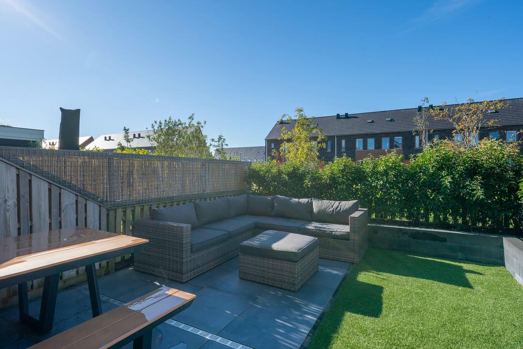 Foto 28 van Purperreiger 25