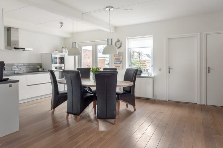 Photo 3 of Streek 76