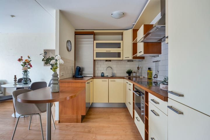 Photo 10 of Mathildastraat 7-E