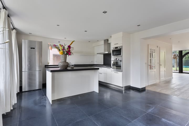 Foto 12 van Leenherenstraat 9