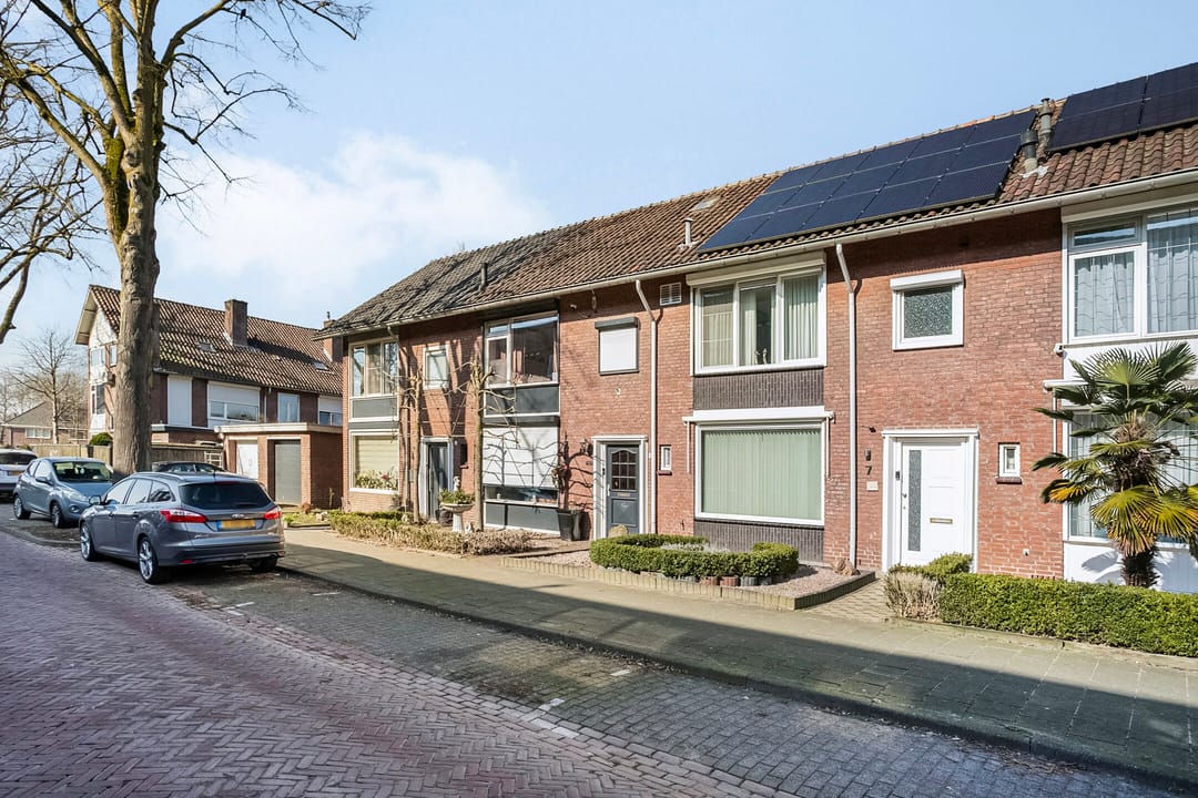 Photo 7 of Narcissenstraat 7