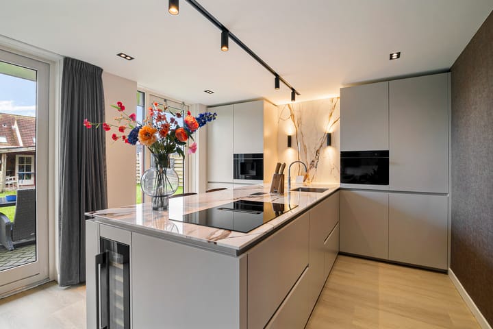 Foto 2 van Epo Sjuck fan Burmaniastrjitte 10