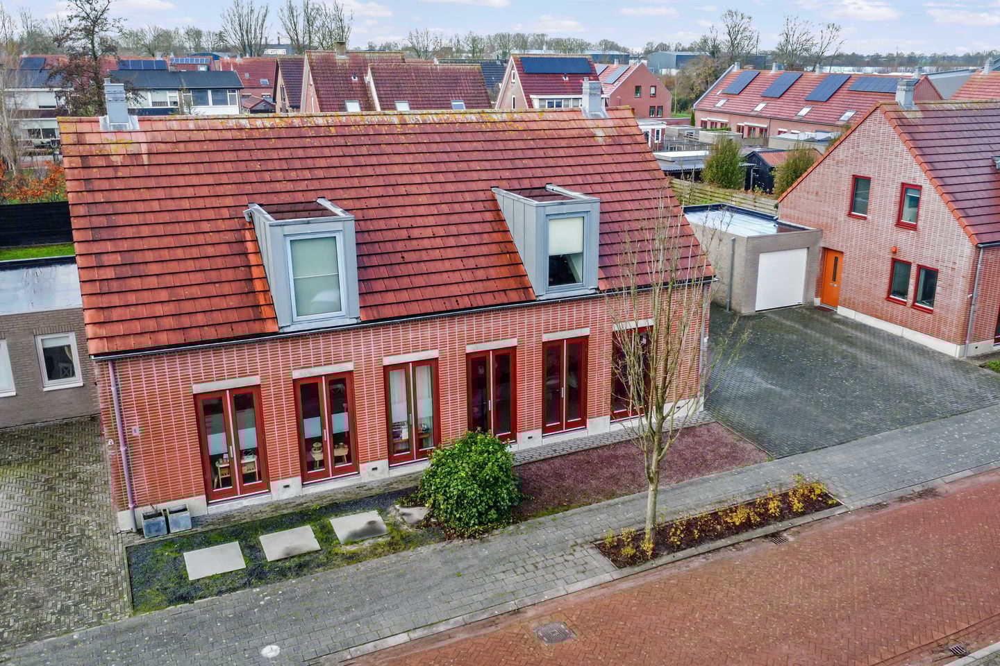 Photo 40 of Epo Sjuck fan Burmaniastrjitte 10