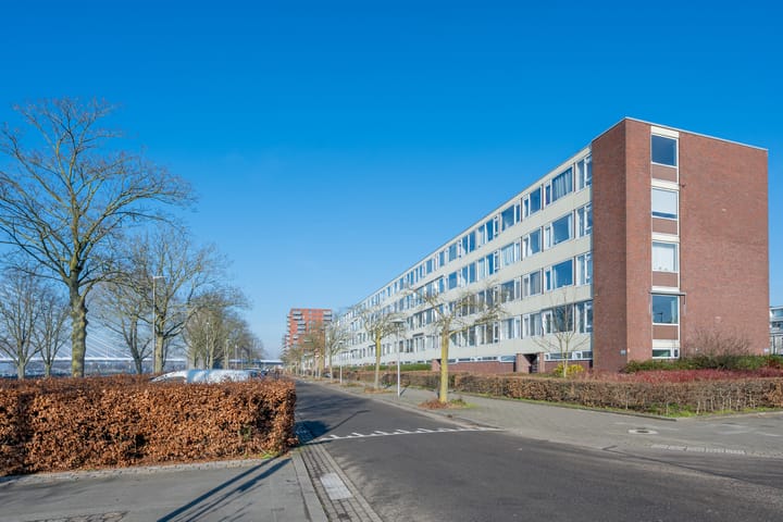 Foto 30 van Rooseveltlaan 664