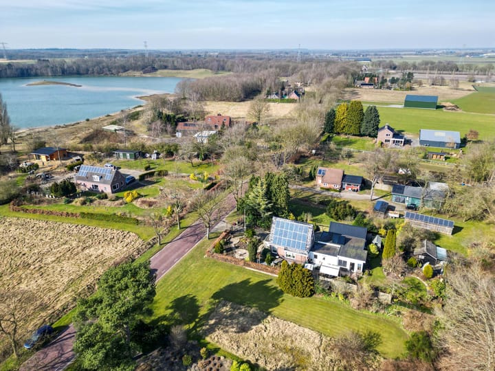 Foto 5 van Emmerhoutstraat 84